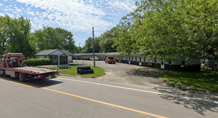 Ritz Motel (Birch Haus Motel) - Street View